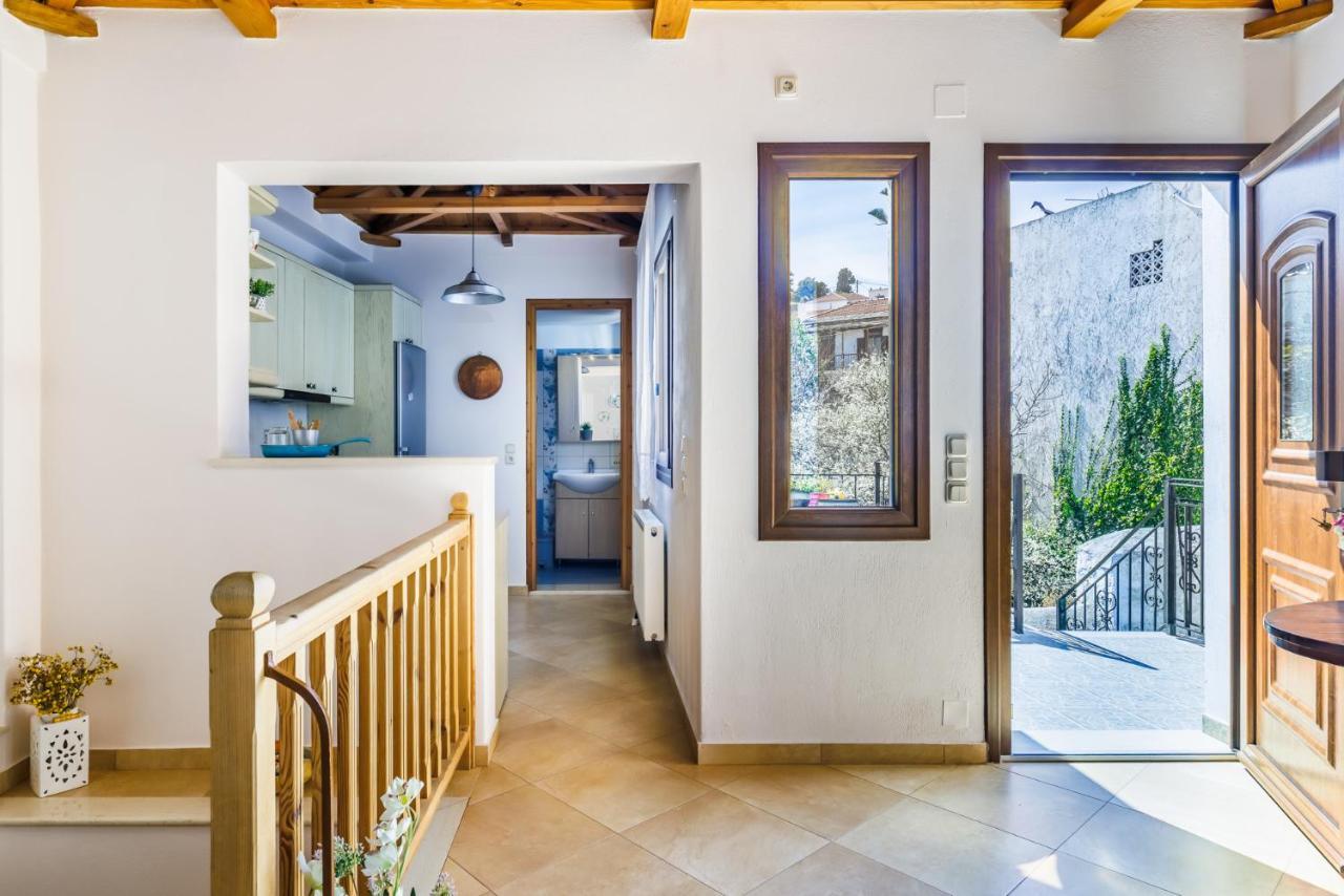 Petradi Town Apartment Skopelos Town Exterior foto